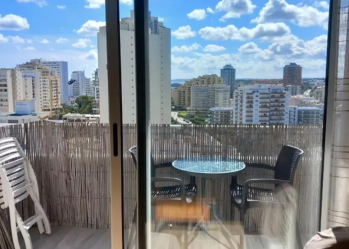 Apartamento Com Vista Espetacular, Ao Lado Da Praia